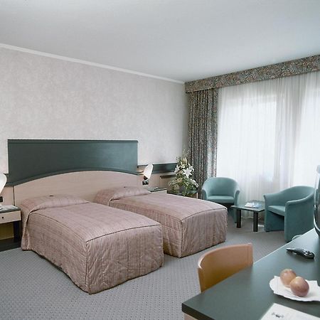 Privat Hotel Riegele เอาก์สเบิร์ก ภายนอก รูปภาพ