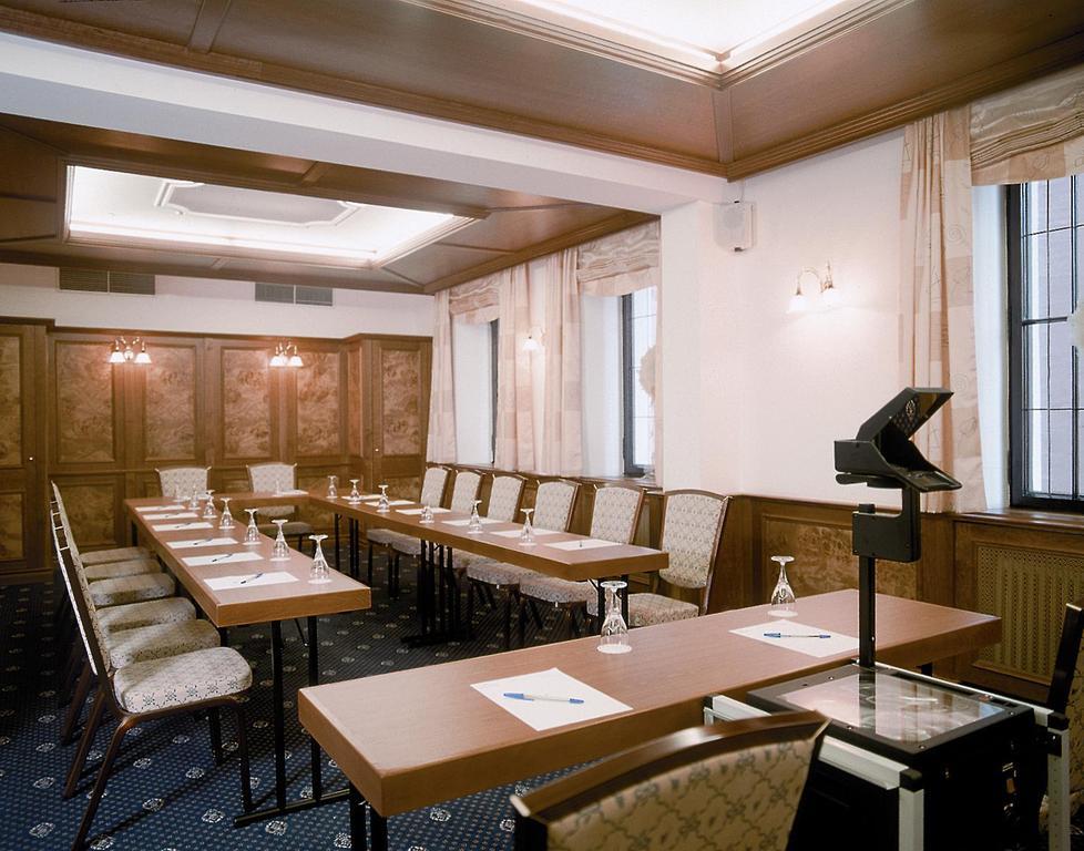 Privat Hotel Riegele เอาก์สเบิร์ก ภายนอก รูปภาพ